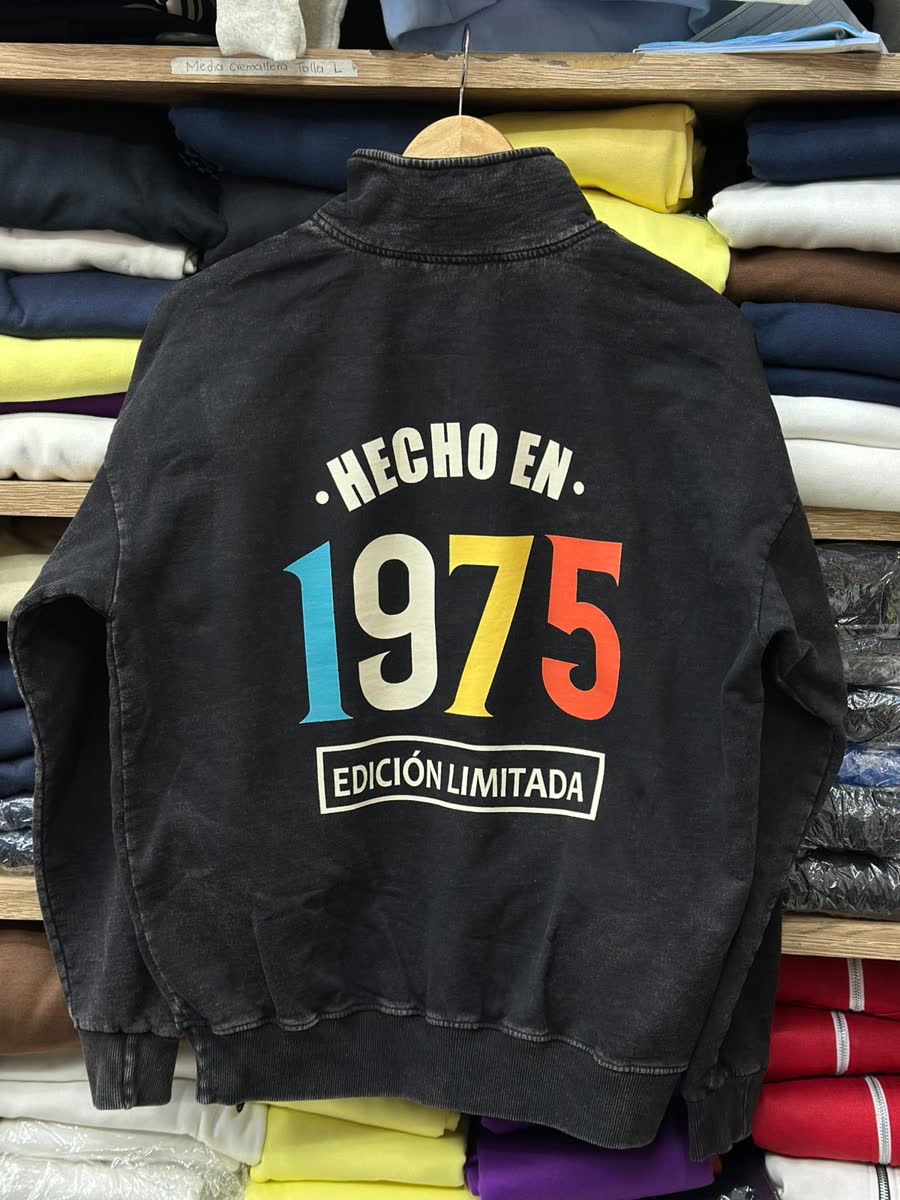 Espalda de chaqueta con estampación multicolor de edición limitada